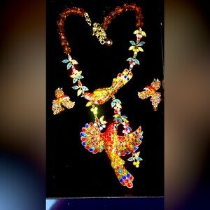 Heidi Daus “ Mary Poppins Come fly with Me” Bird Necklace and Earring Set